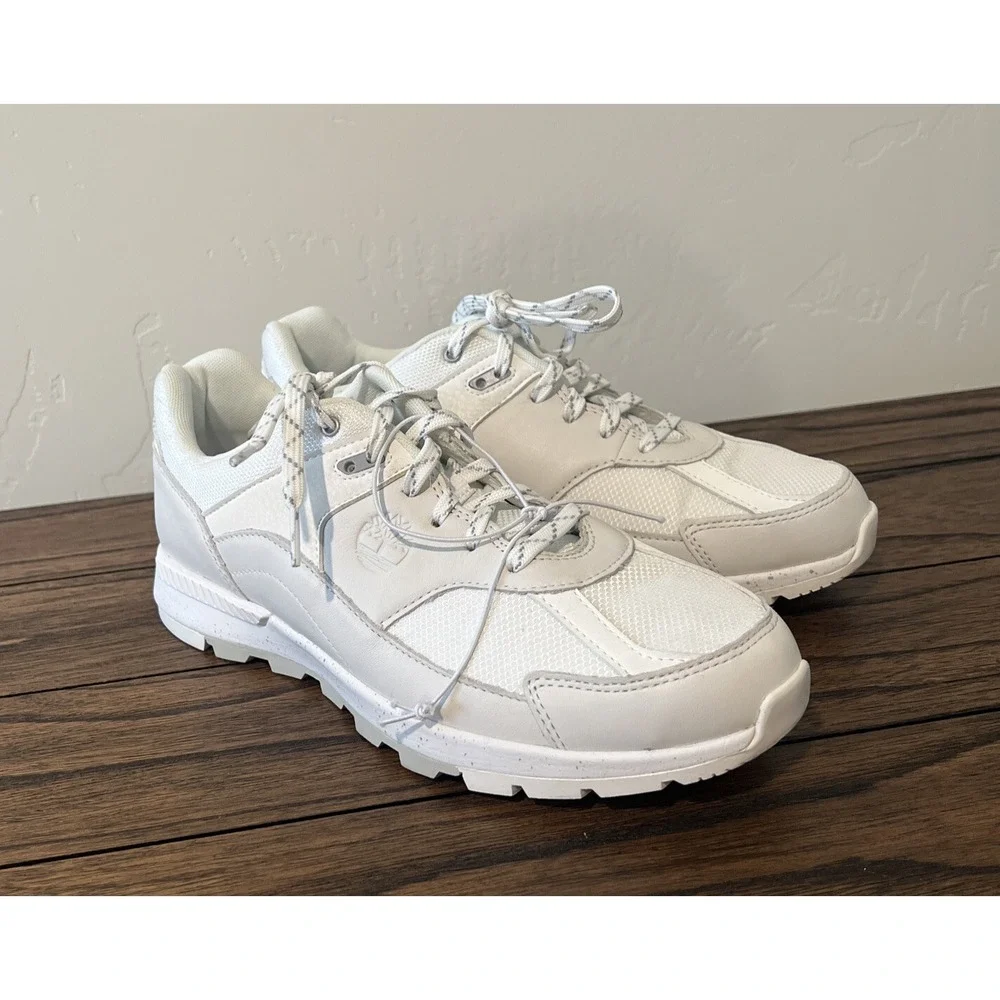 Timberland Field Trekker size 10 Low Womens Shoes White. A2DRT